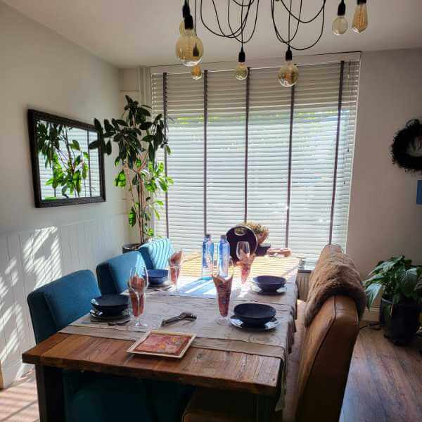 Onze gastentafel - Reconnect.jpg Onze gastentafel - Reconnect.jpg